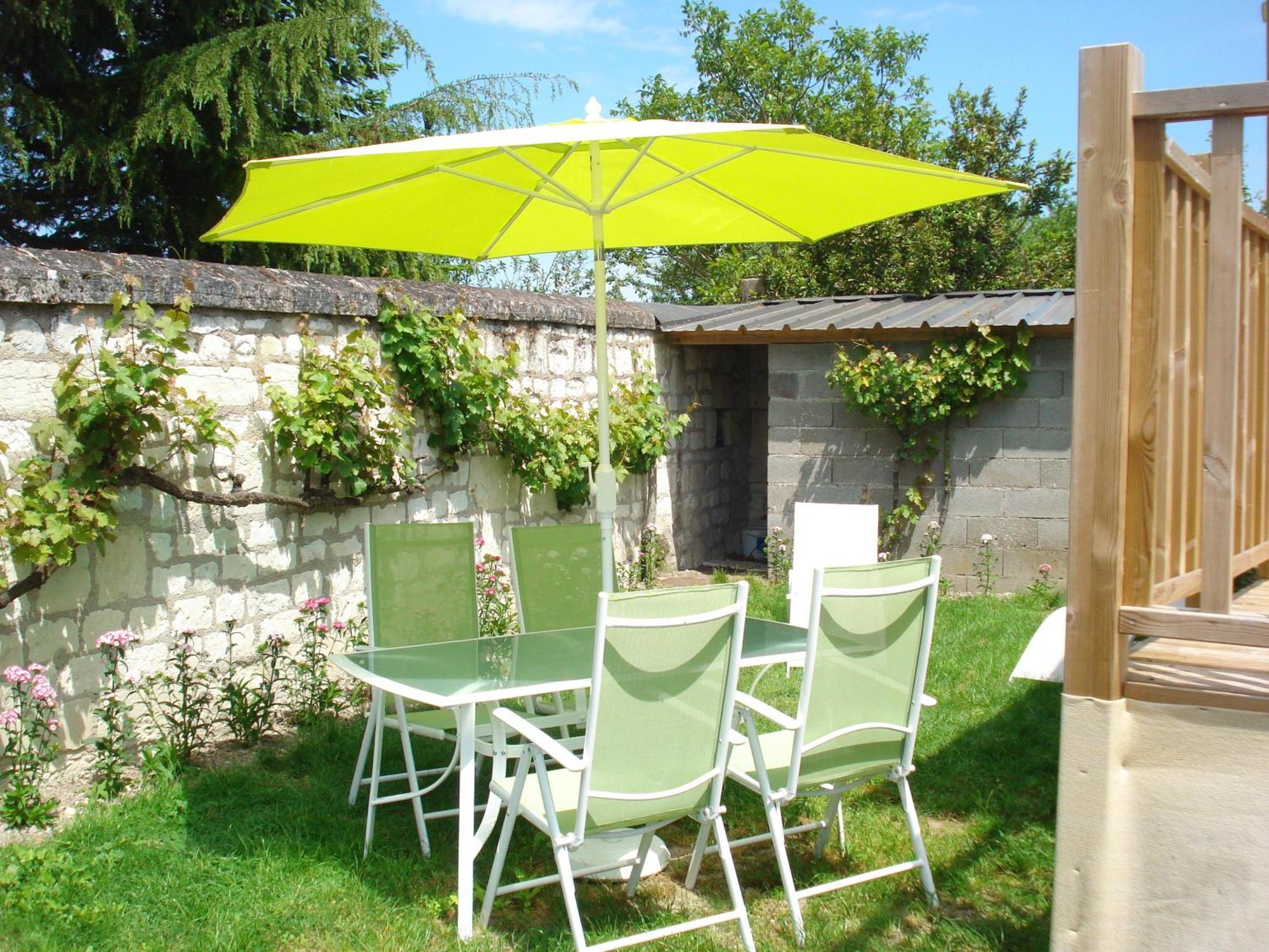 Les Roulottes De Cuzay Villa Roiffé Екстериор снимка